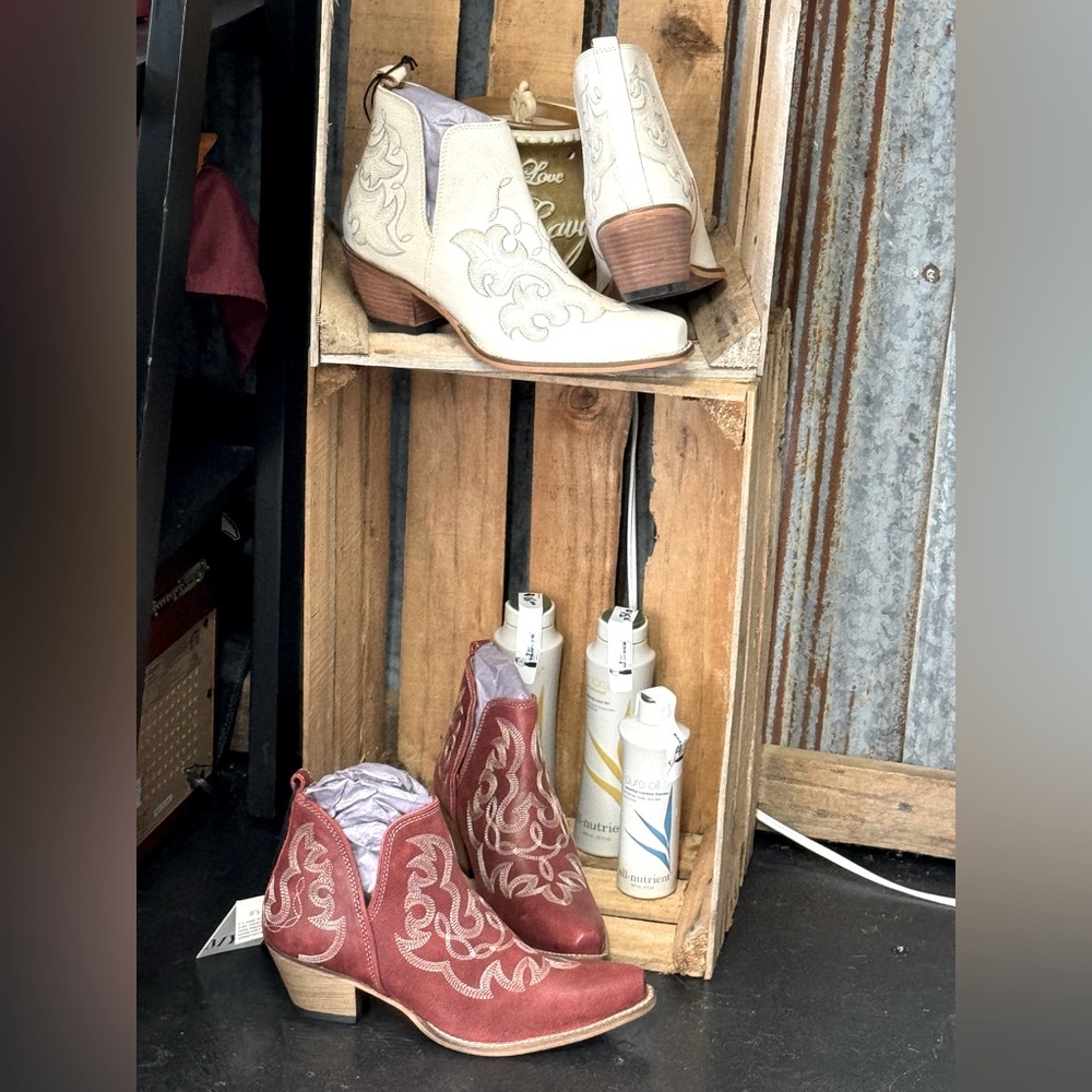 Myra booties several color white red, and tan new with tags on 6, 7, 8, 9 and 10